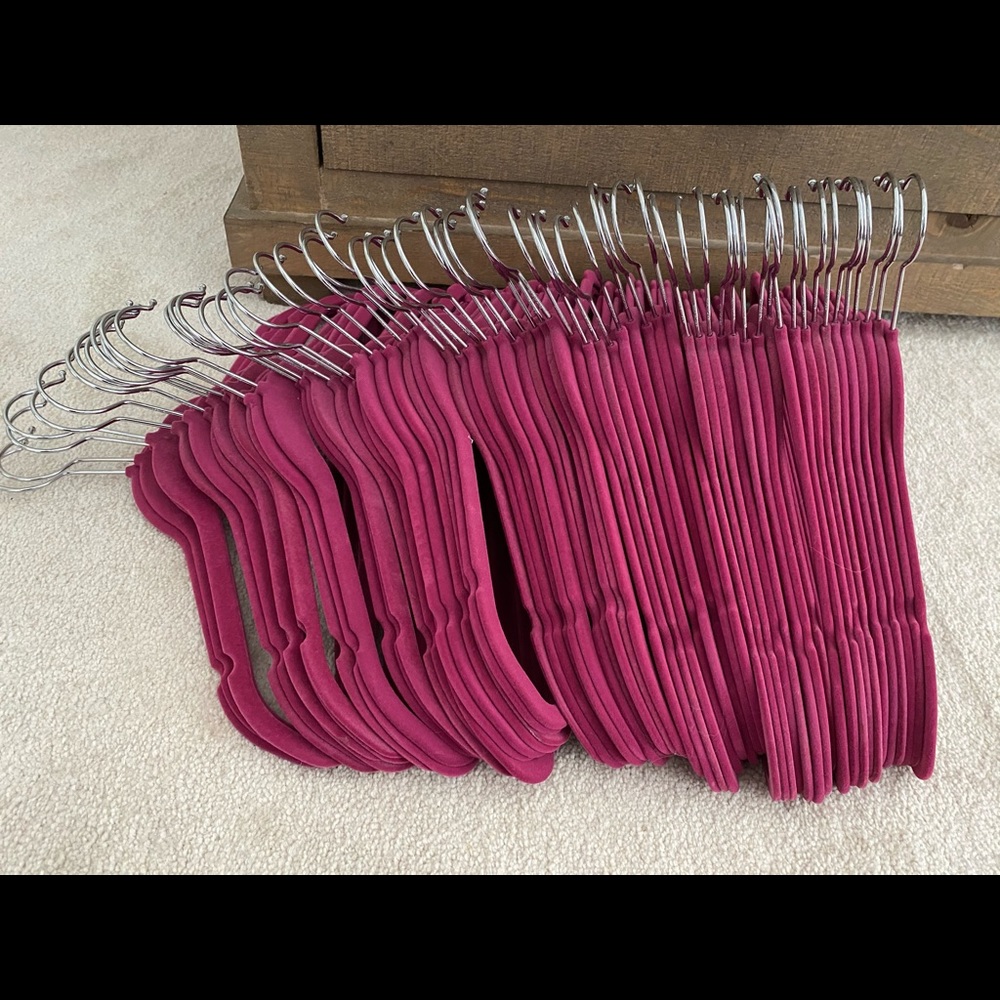 Slimline hangers